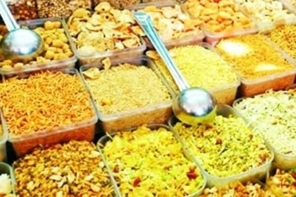 अब खतरे में इंदौर का नमकीन उद्योग